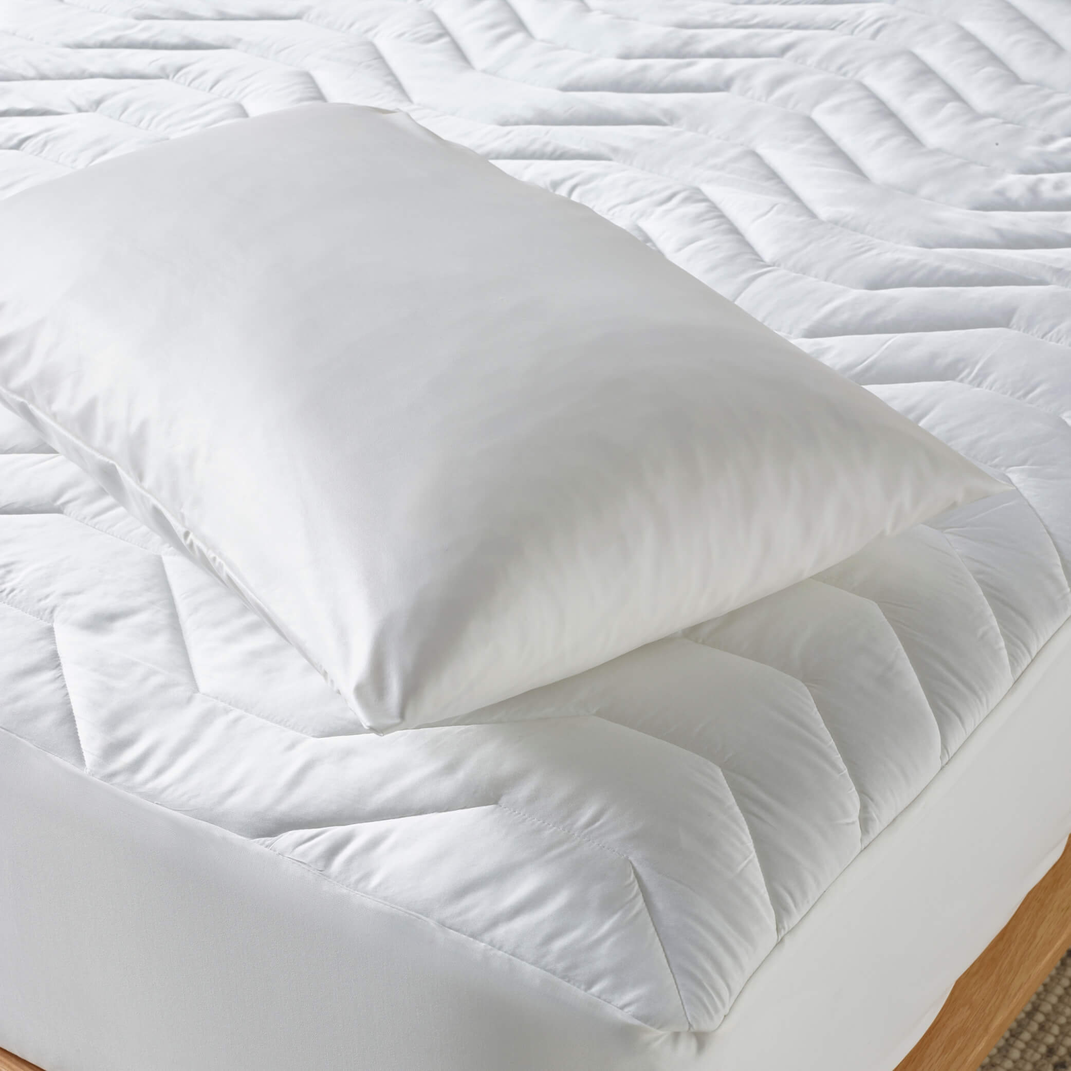 DuraTherme Water Resistant Pillow